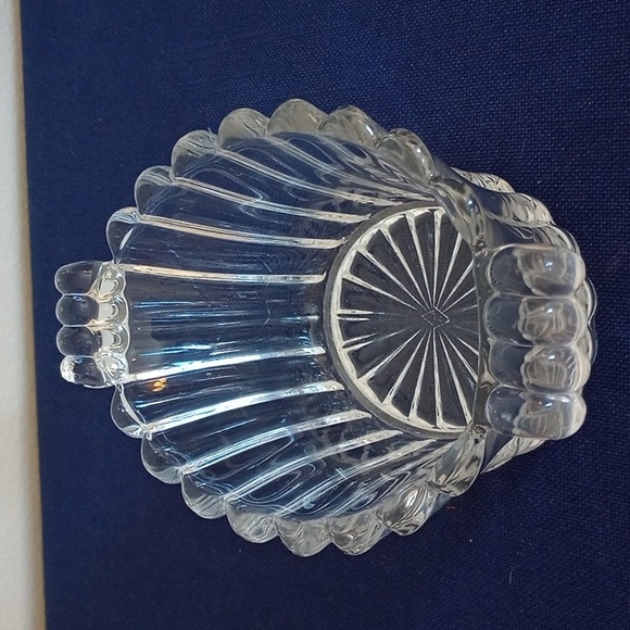 HEISEY CRYSTOLITE PATTERN PRESSED GLASS OVAL BOWL MADE BETWEEN 1938 AND 1957. - Picture 3 of 8